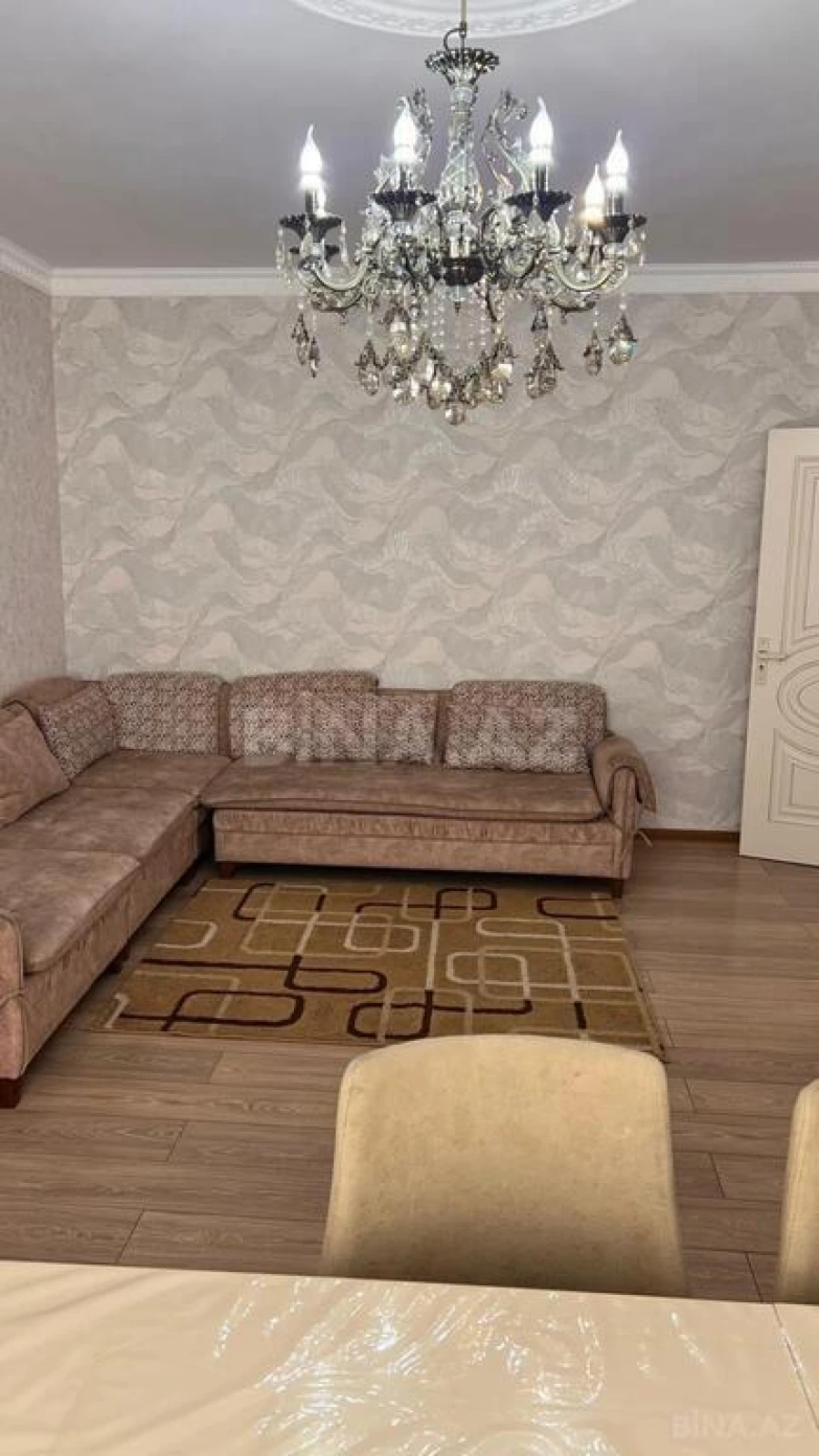 Satılır 6 otaqlı həyət evi 220 m²