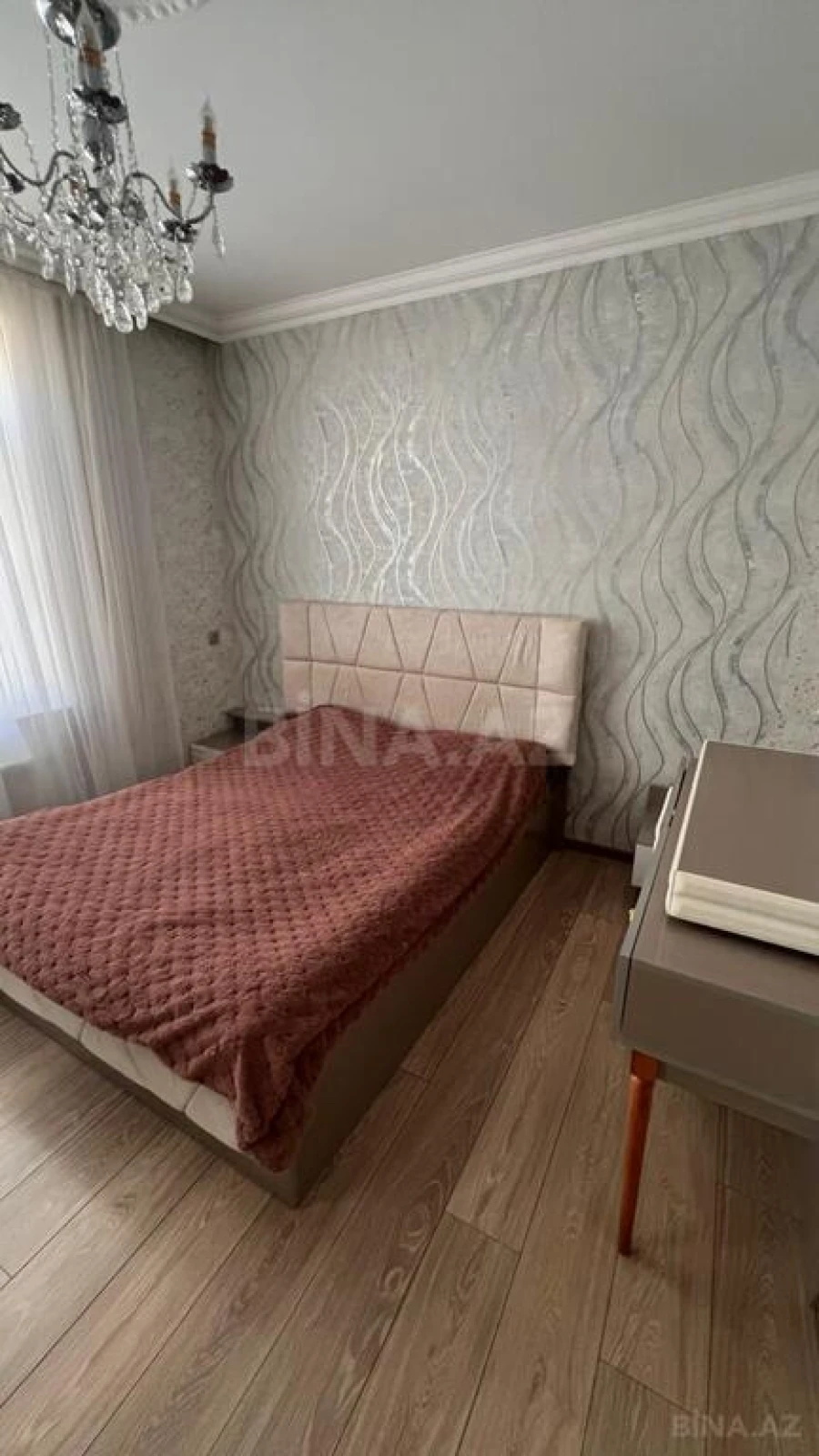 Satılır 6 otaqlı həyət evi 220 m²