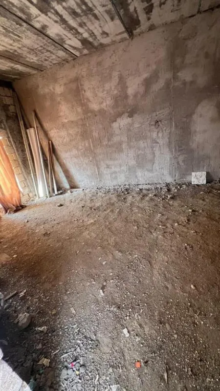 Satılır 6 otaqlı həyət evi 220 m²