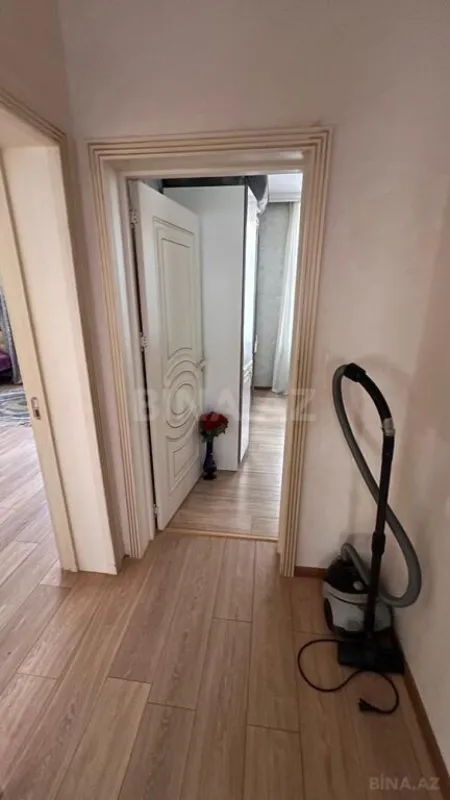 Satılır 6 otaqlı həyət evi 220 m²