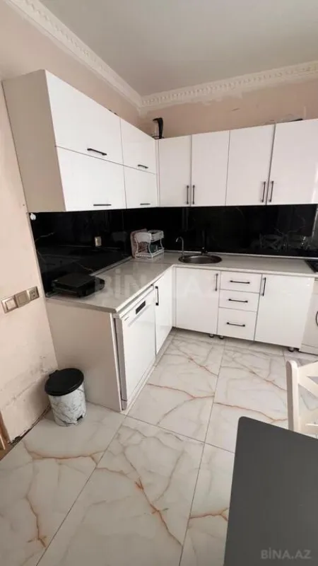 Satılır 6 otaqlı həyət evi 220 m²