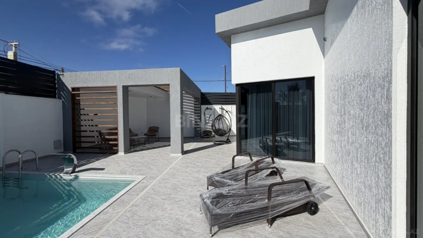 Satılır 5 otaqlı həyət evi 250 m²