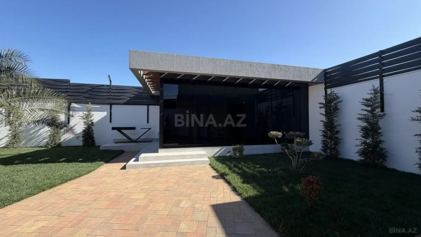 Satılır 5 otaqlı həyət evi 250 m²