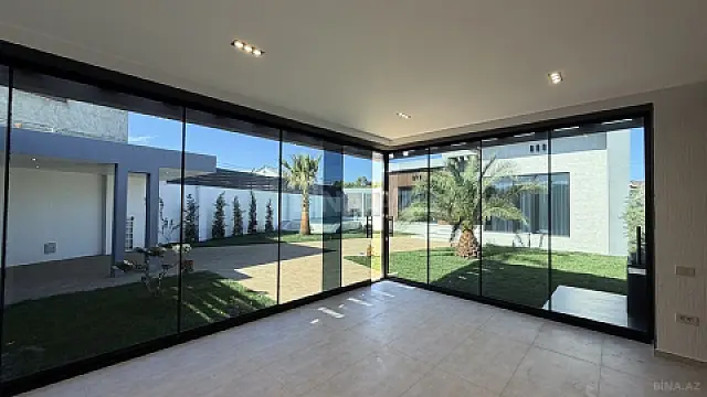 Satılır 5 otaqlı həyət evi 250 m²