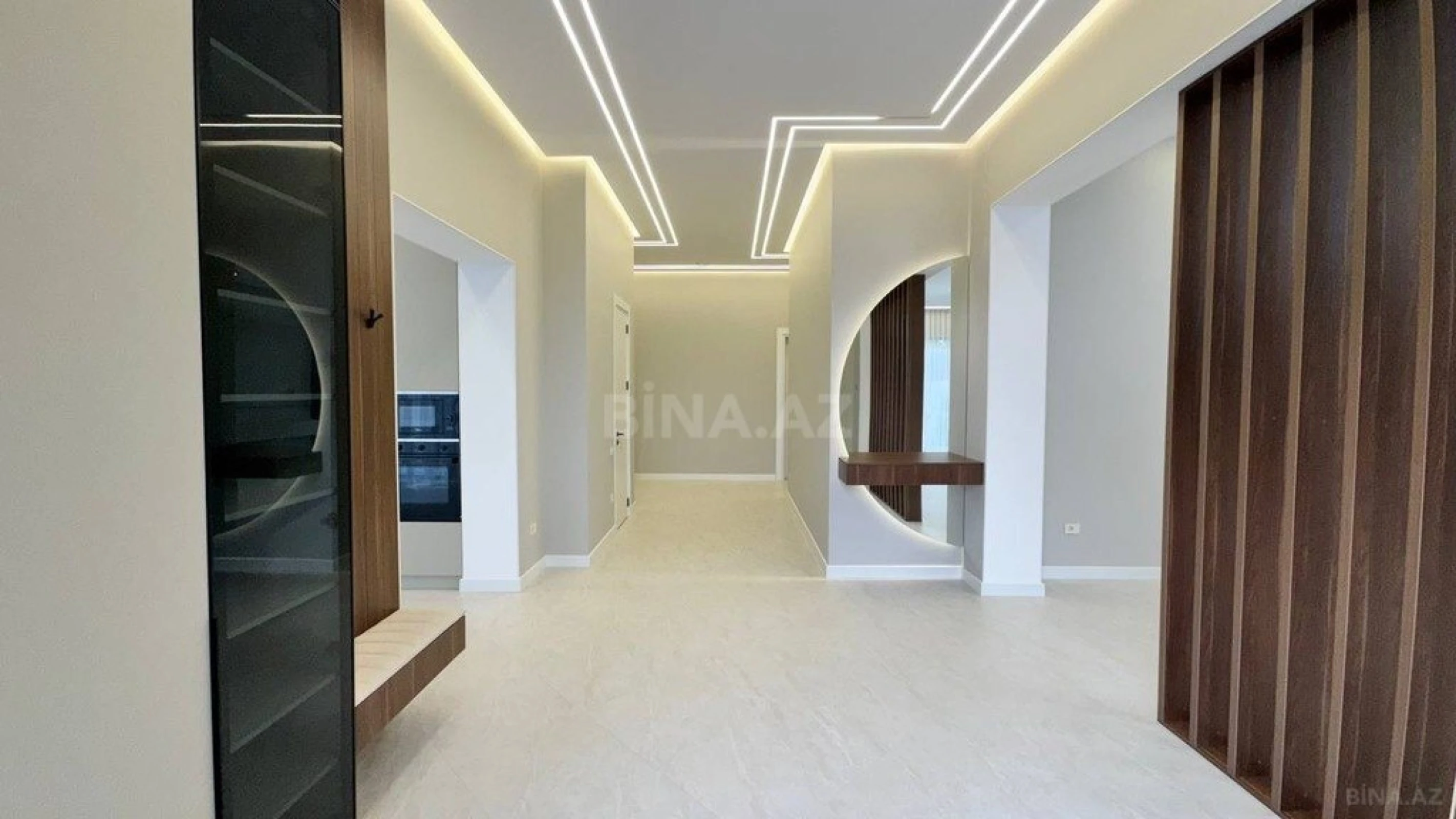 Satılır 5 otaqlı həyət evi 250 m²