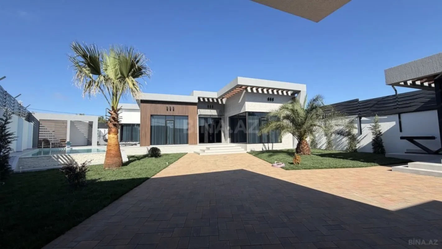 Satılır 5 otaqlı həyət evi 250 m²