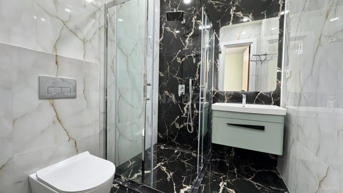 Satılır 5 otaqlı həyət evi 250 m²