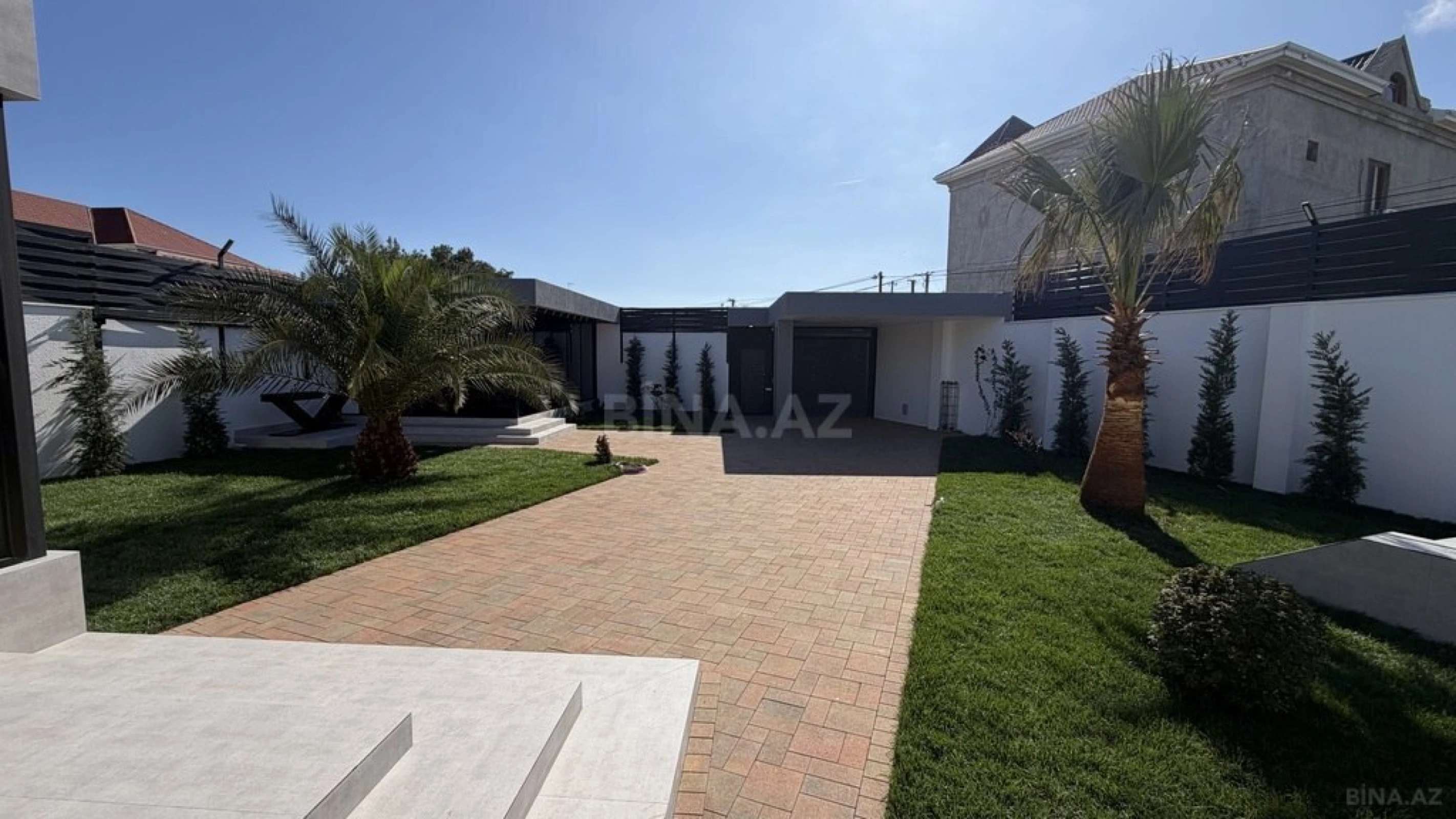 Satılır 5 otaqlı həyət evi 250 m²