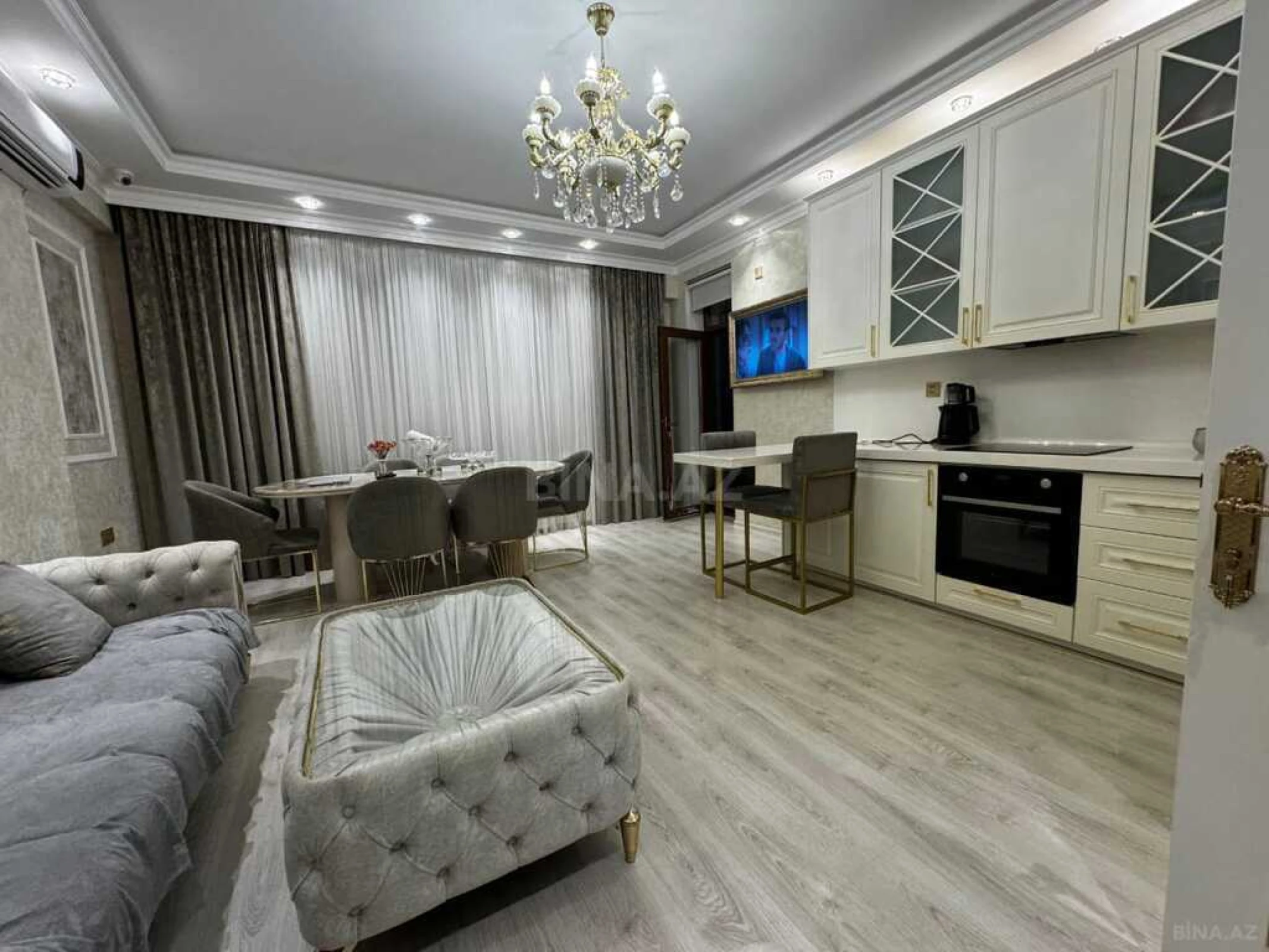 Satılır 3 otaqlı mənzil 98 m²