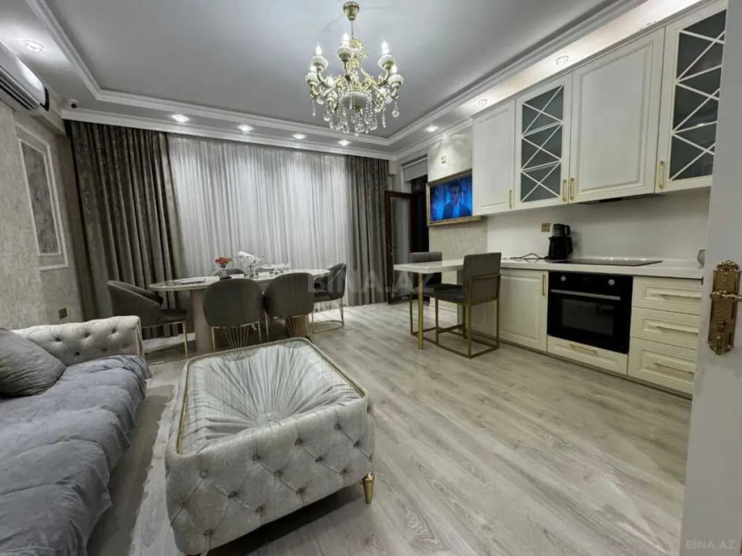 Satılır 3 otaqlı mənzil 98 m²