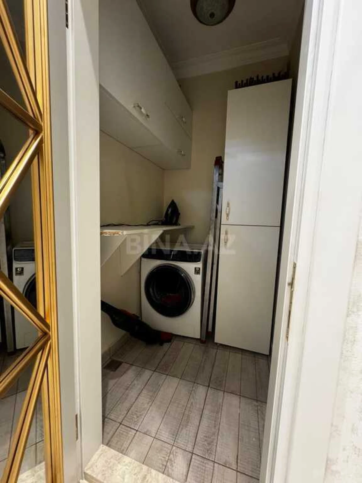 Satılır 3 otaqlı mənzil 98 m²