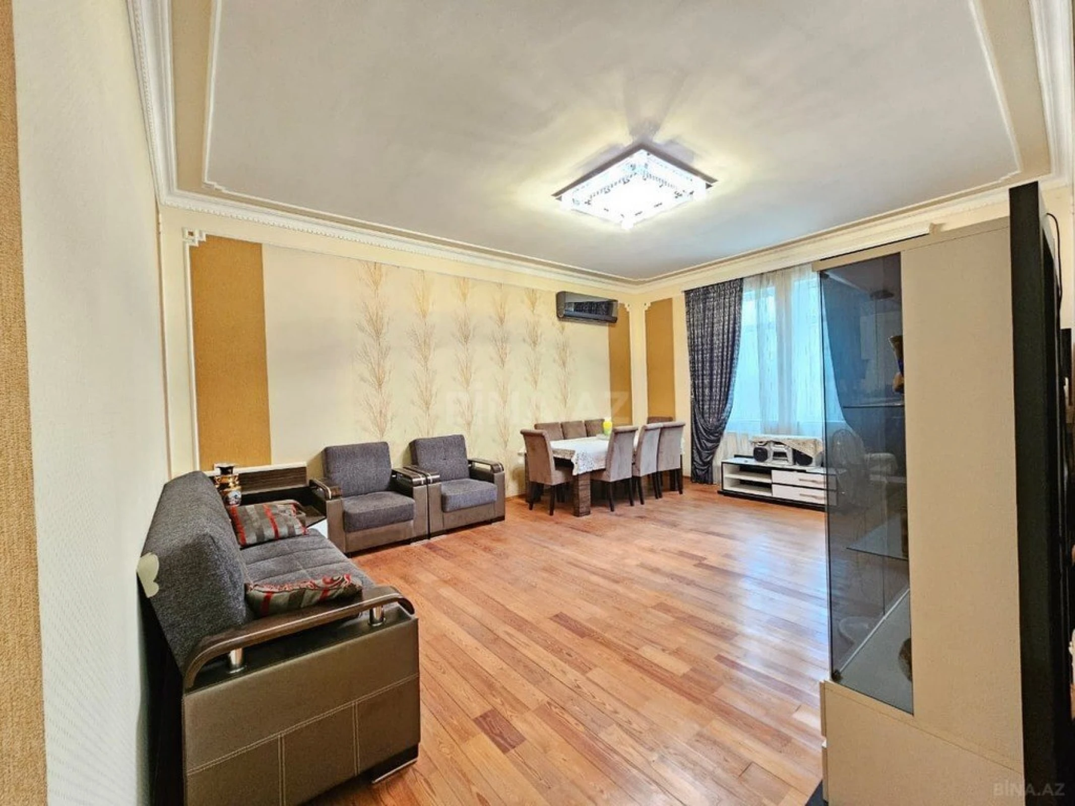 Satılır 5 otaqlı həyət evi 150 m²