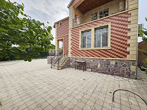 Satılır 5 otaqlı həyət evi 150 m²
