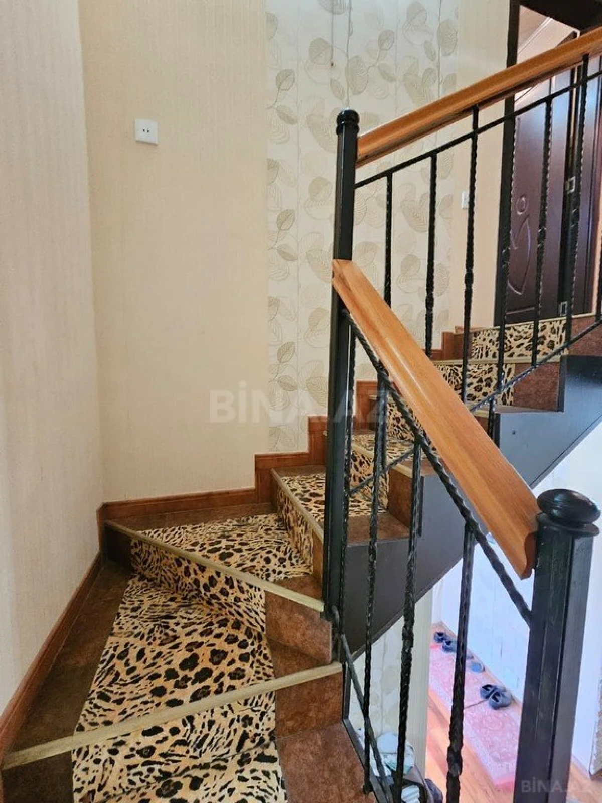 Satılır 5 otaqlı həyət evi 150 m²