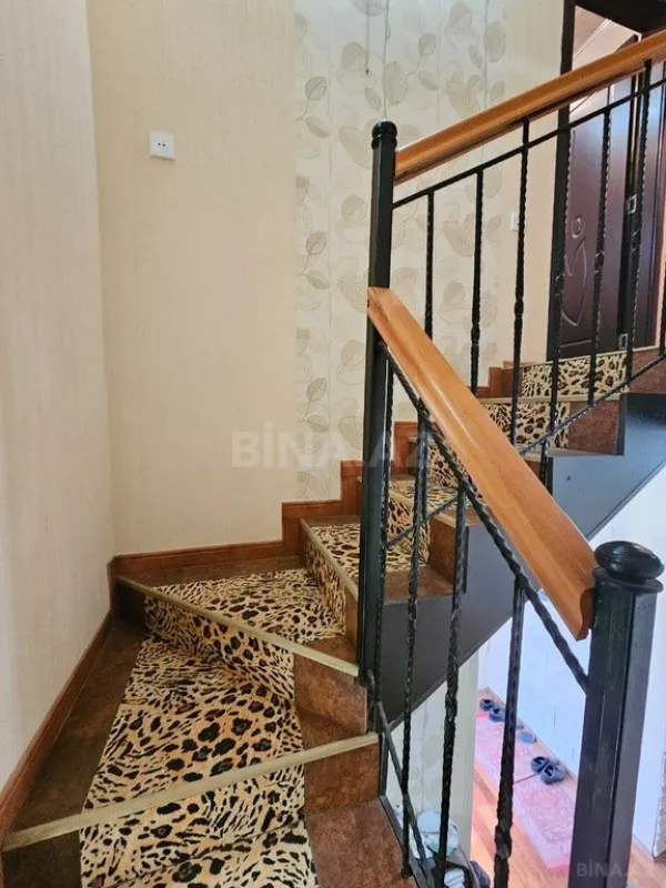 Satılır 5 otaqlı həyət evi 150 m²