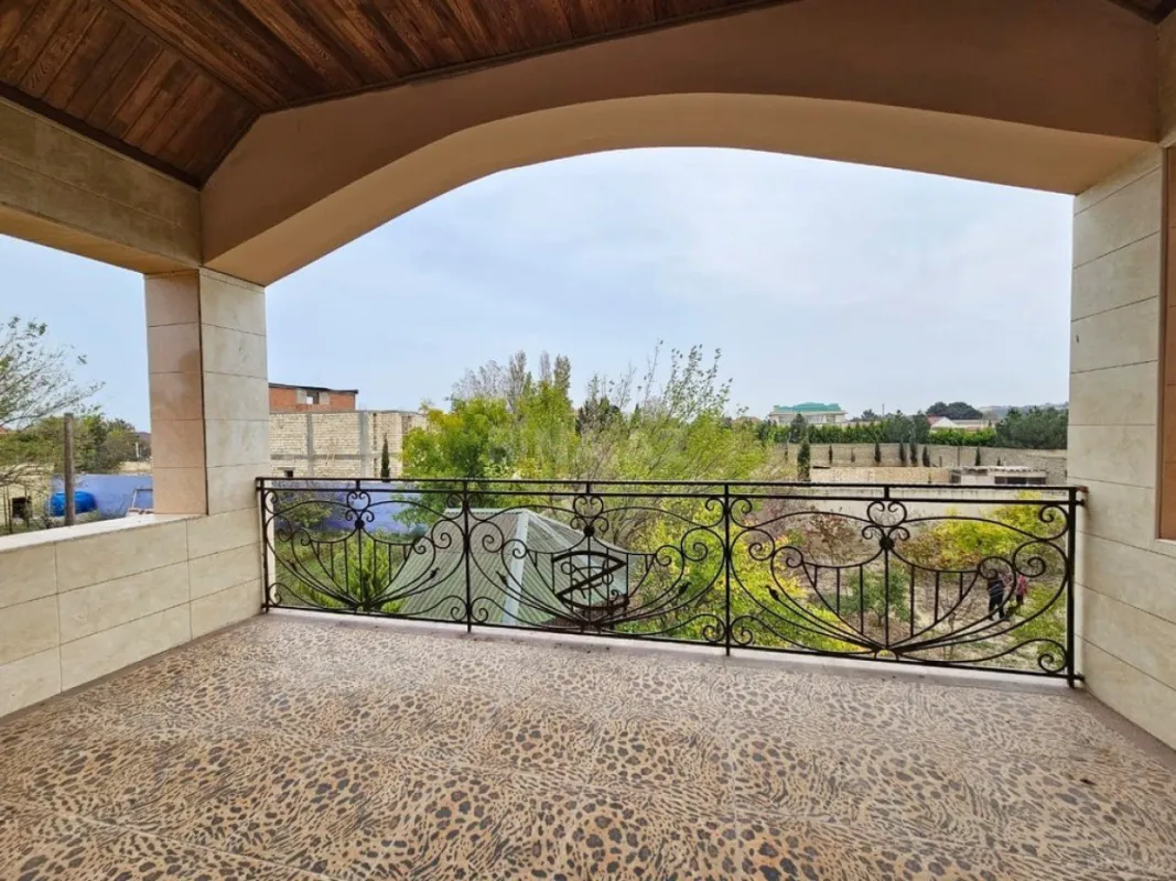 Satılır 5 otaqlı həyət evi 150 m²