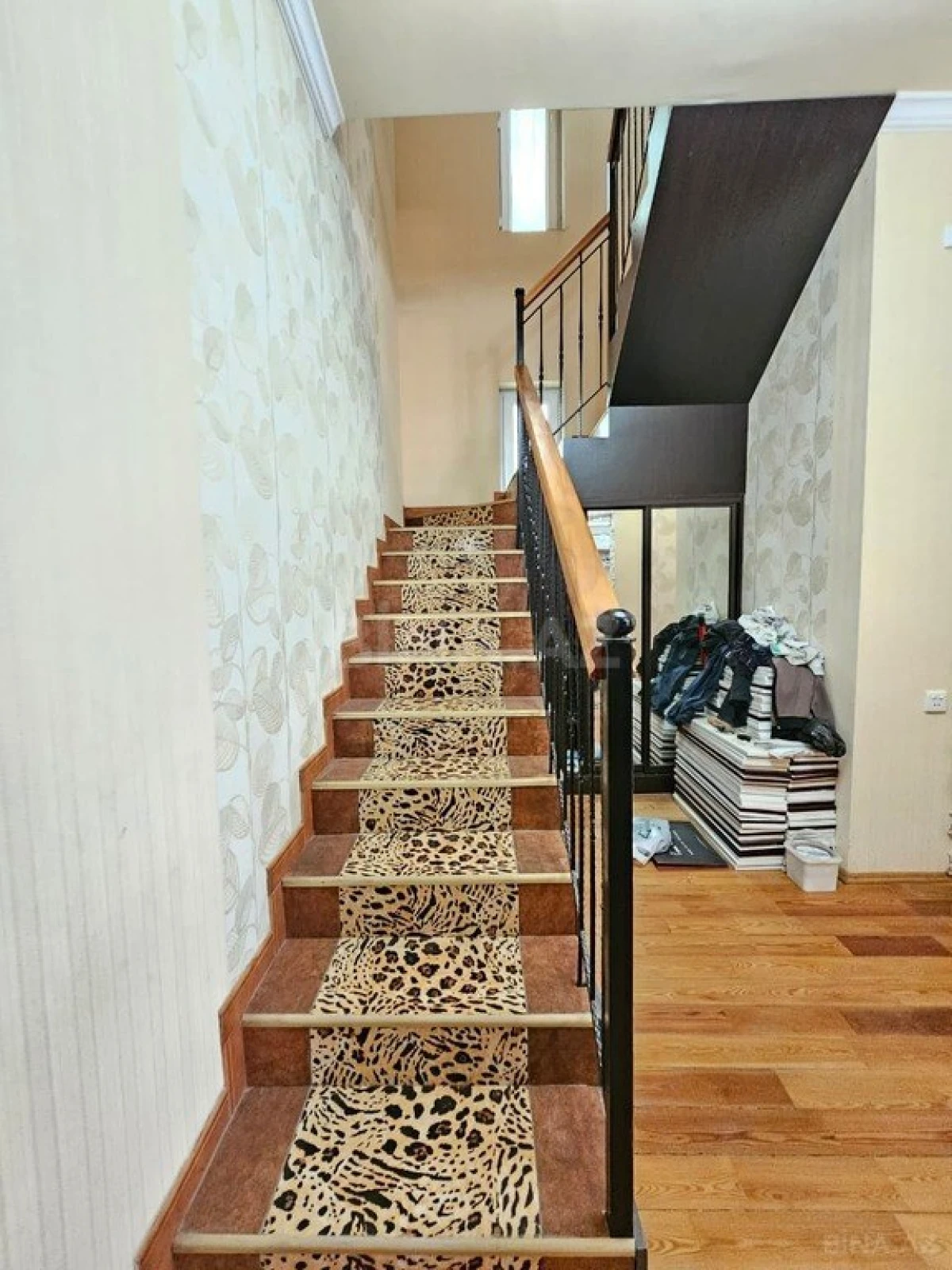 Satılır 5 otaqlı həyət evi 150 m²