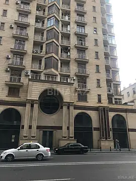 Satılır 4 otaqlı mənzil 215 m² — Bakı, Xətai m/s yanı 4 otaq 215.00 m²
