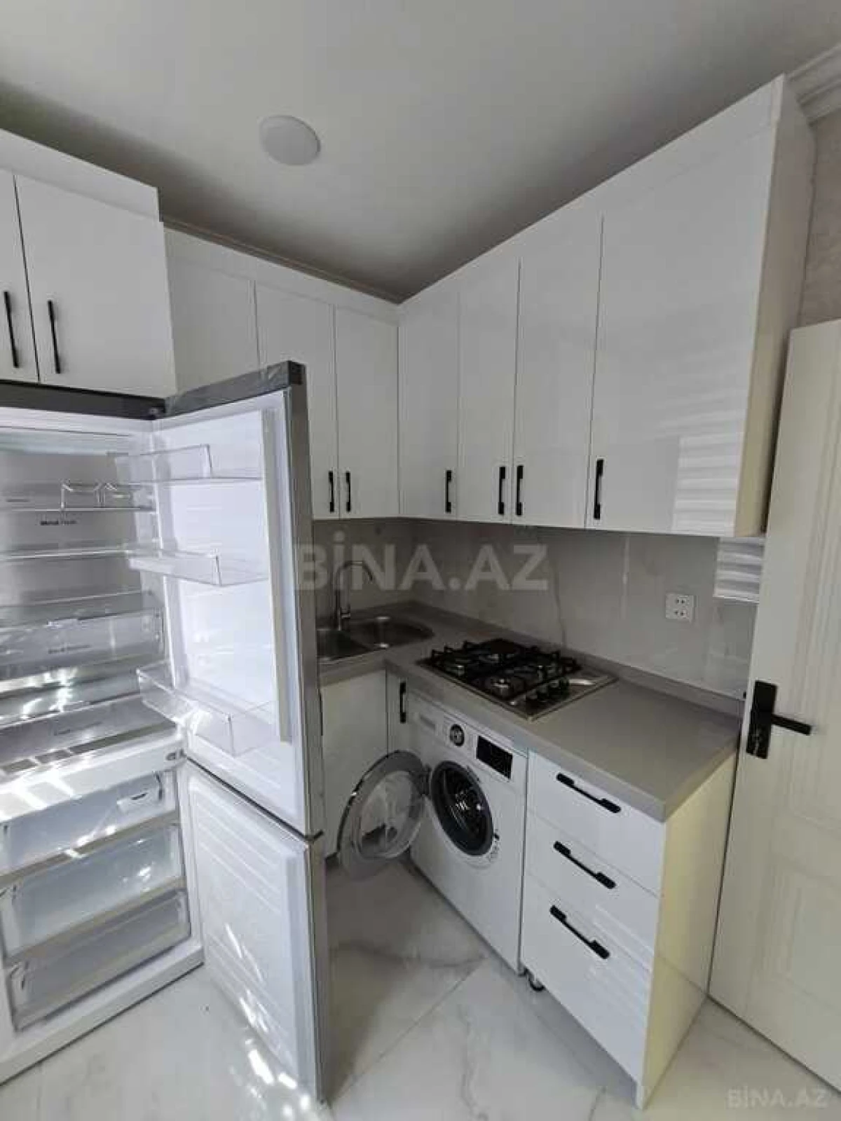 Kirayə verilir 3 otaqlı mənzil 90 m²