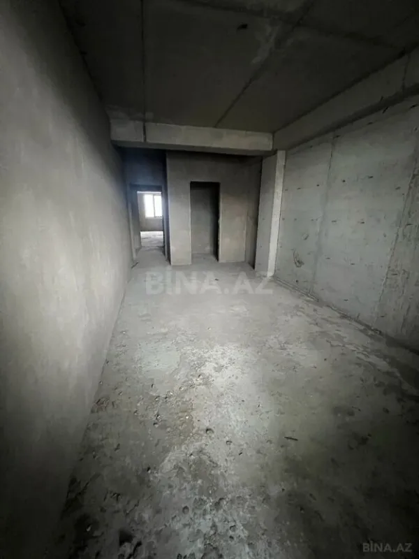 Satılır 3 otaqlı mənzil 146 m²