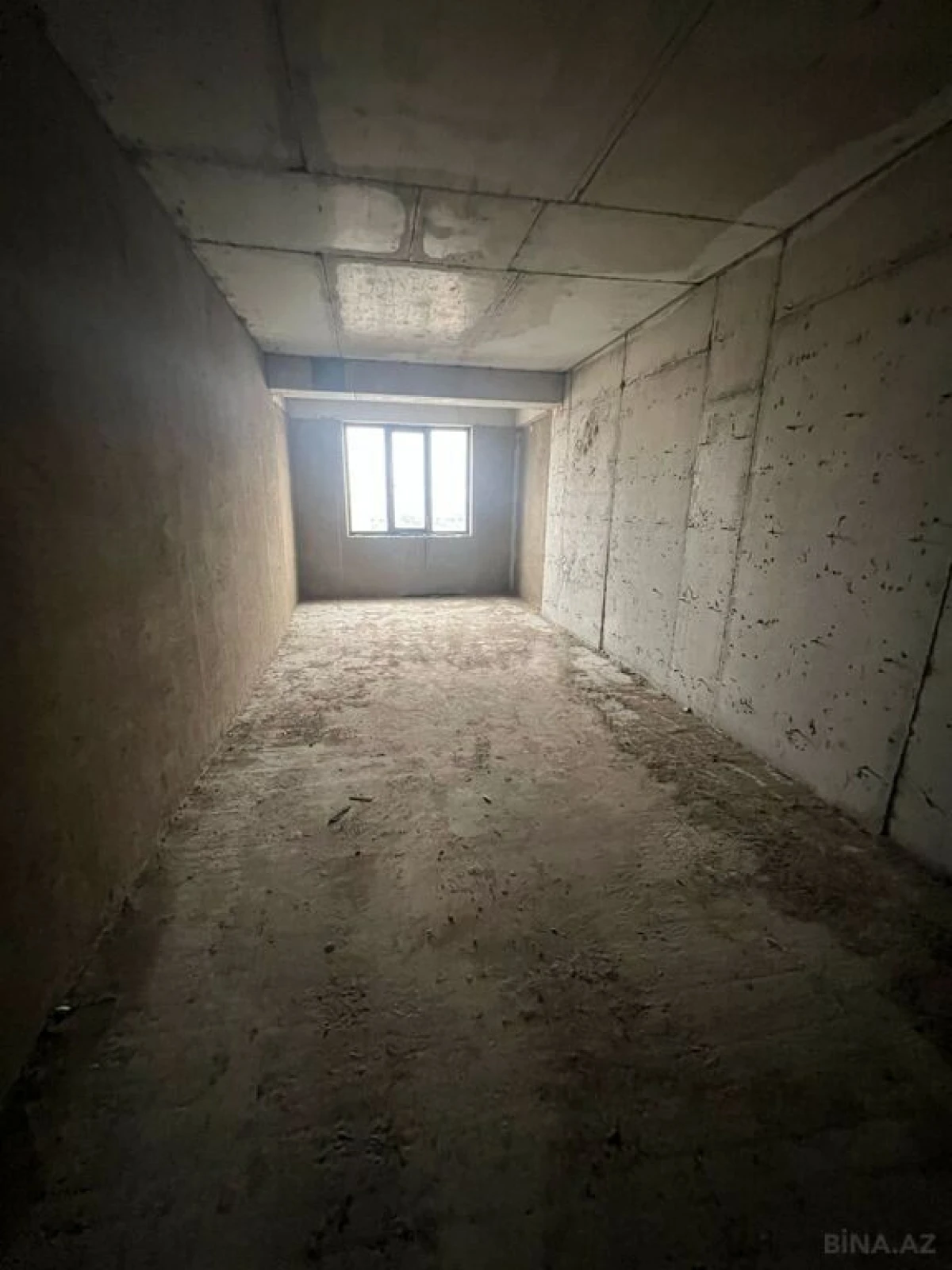 Satılır 3 otaqlı mənzil 146 m²