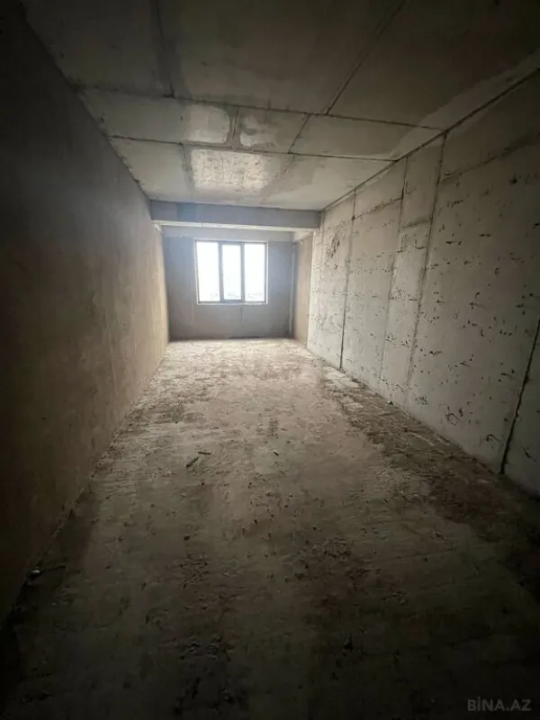 Satılır 3 otaqlı mənzil 146 m²