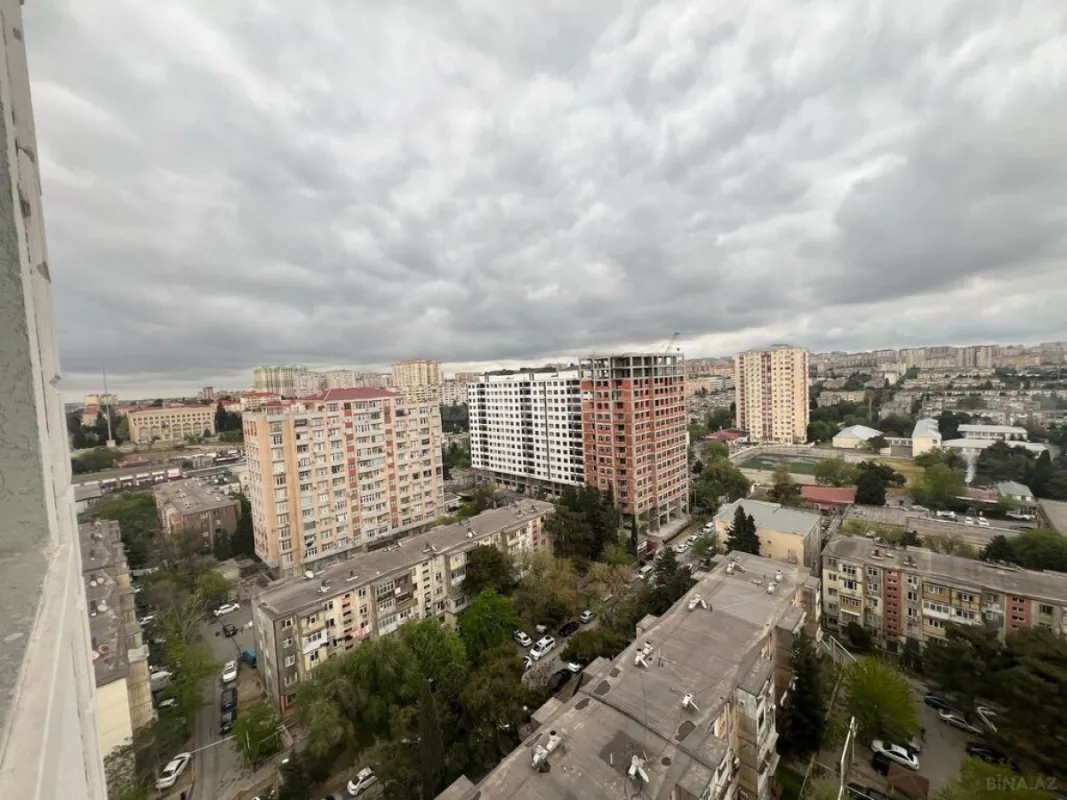 Satılır 3 otaqlı mənzil 146 m²