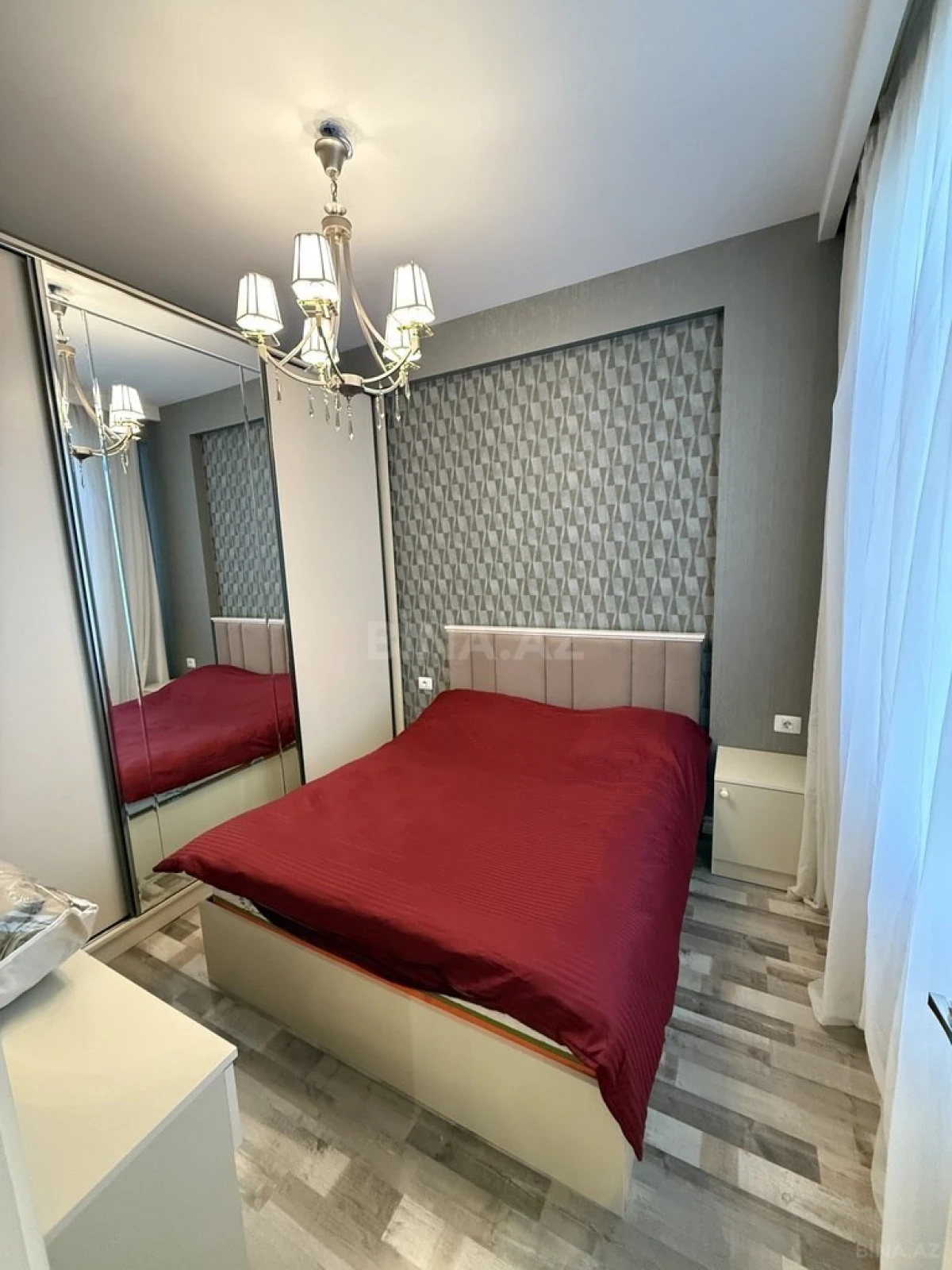 Satılır 2 otaqlı mənzil 64 m²