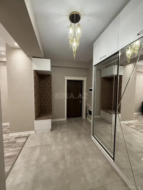 Satılır 2 otaqlı mənzil 64 m²