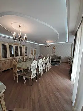 Satılır 4 otaqlı mənzil 205 m² — Bakı 4 otaq 205.00 m²