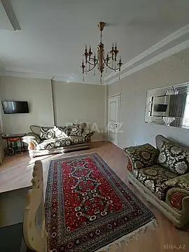 Satılır 4 otaqlı mənzil 205 m²
