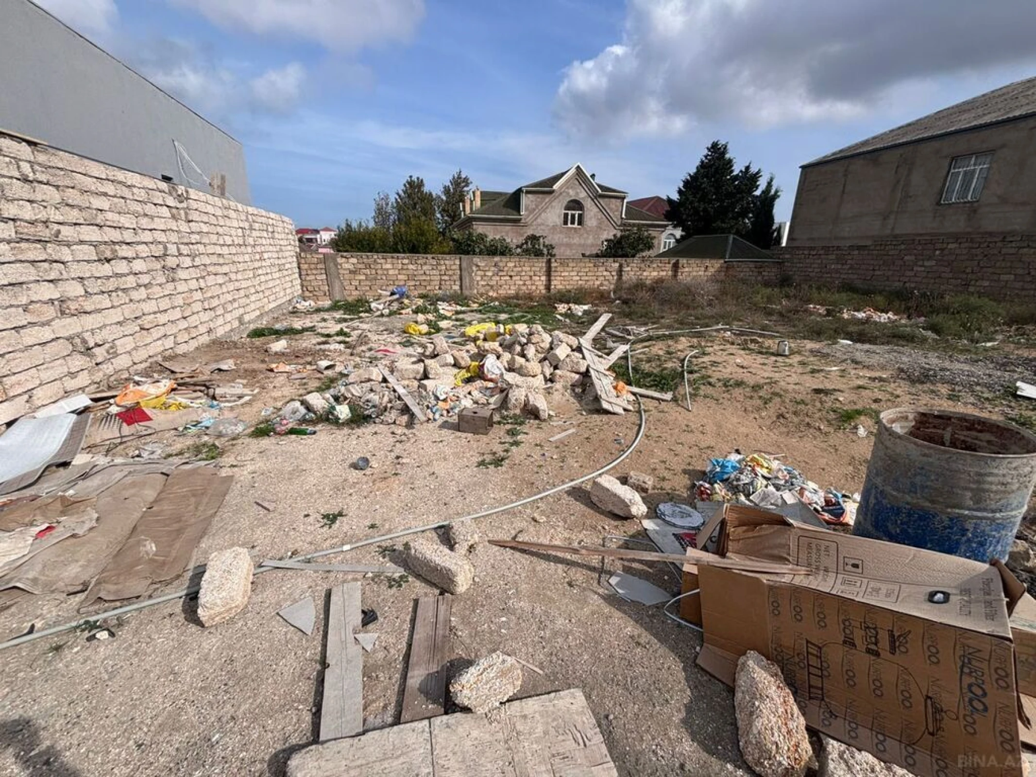 Satılır torpaq sahəsi 2.3 m²