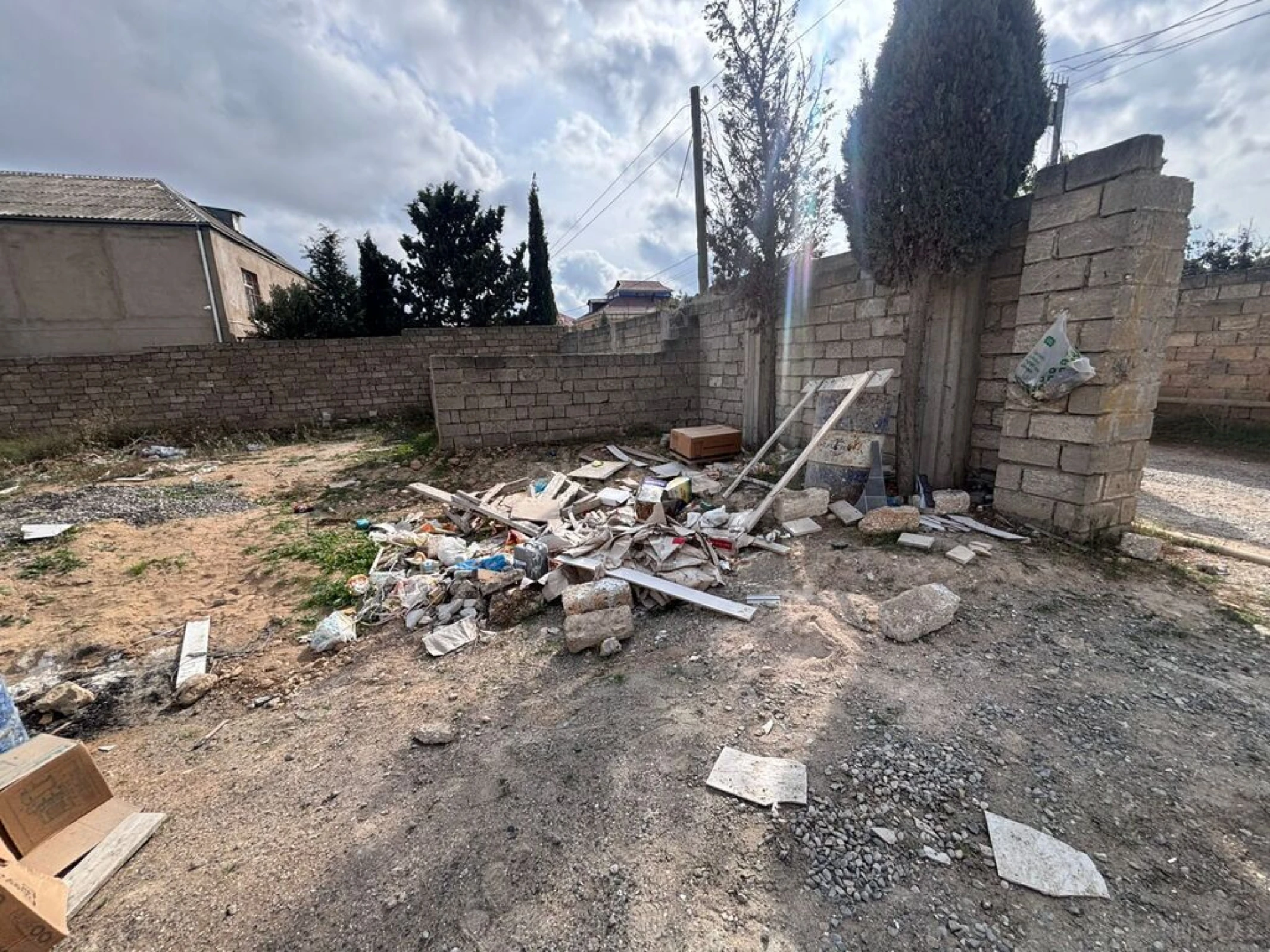 Satılır torpaq sahəsi 2.3 m²