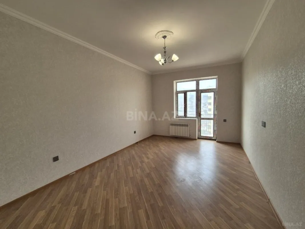 Satılır 3 otaqlı mənzil 120 m²