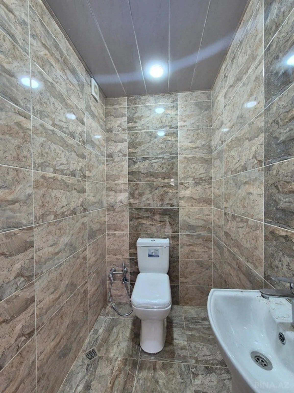 Satılır 3 otaqlı mənzil 120 m²