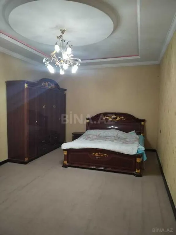 Satılır 6 otaqlı həyət evi 260 m²