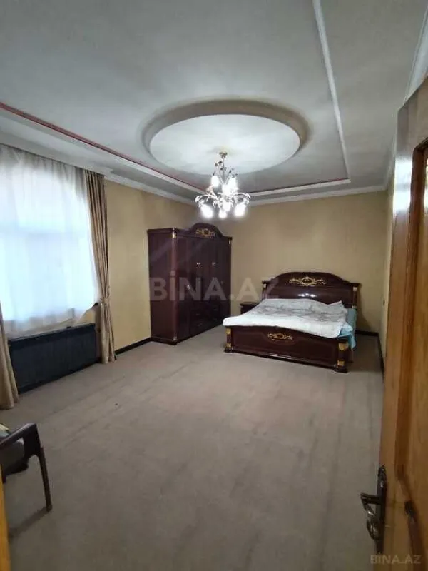 Satılır 6 otaqlı həyət evi 260 m²