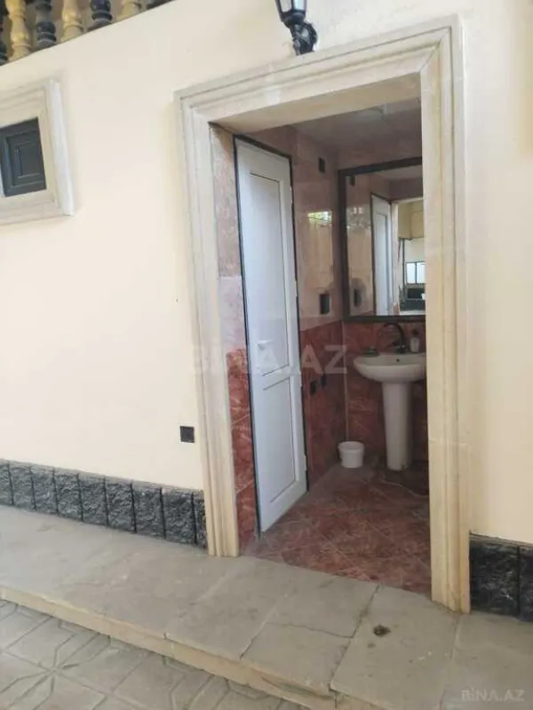 Satılır 6 otaqlı həyət evi 260 m²