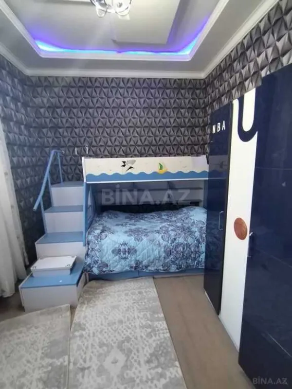 Satılır 6 otaqlı həyət evi 260 m²