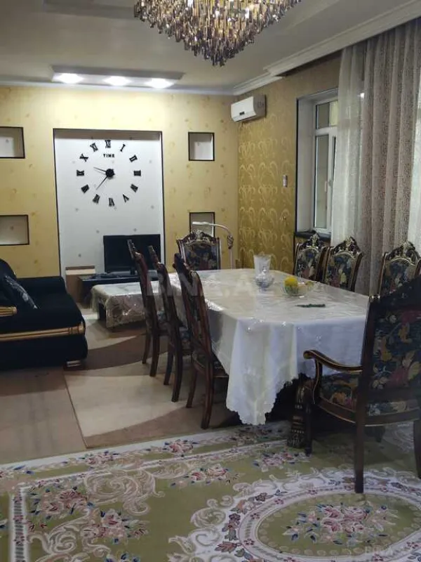 Satılır 6 otaqlı həyət evi 260 m²
