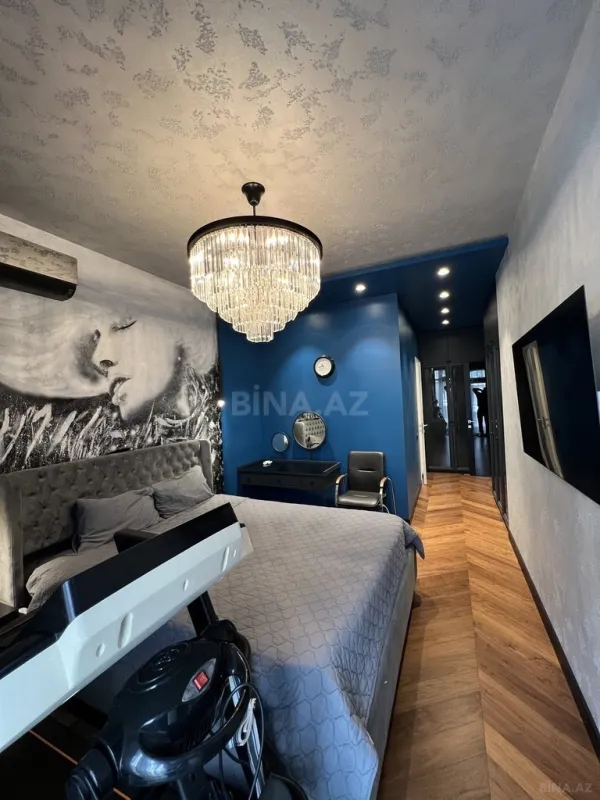 Satılır 4 otaqlı mənzil 147 m²