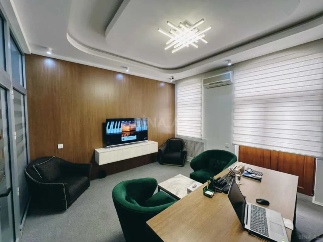 Kirayə verilir 20 otaqlı ofis 1000 m²