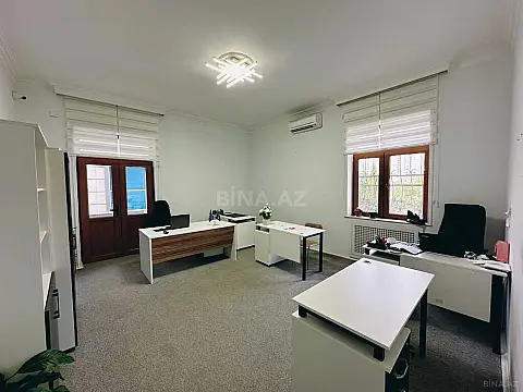 Kirayə verilir 20 otaqlı ofis 1000 m²