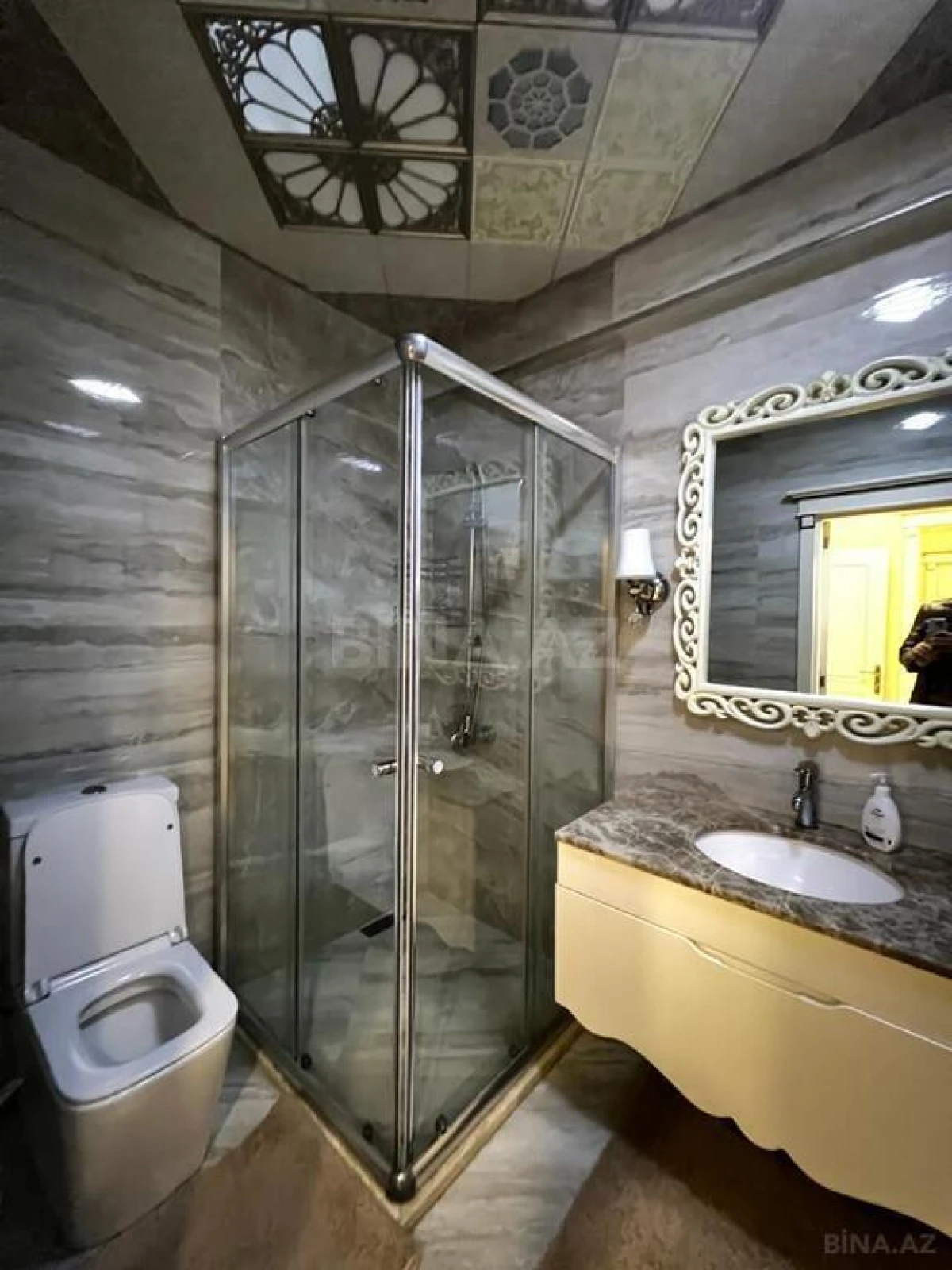 Satılır 3 otaqlı mənzil 110 m²