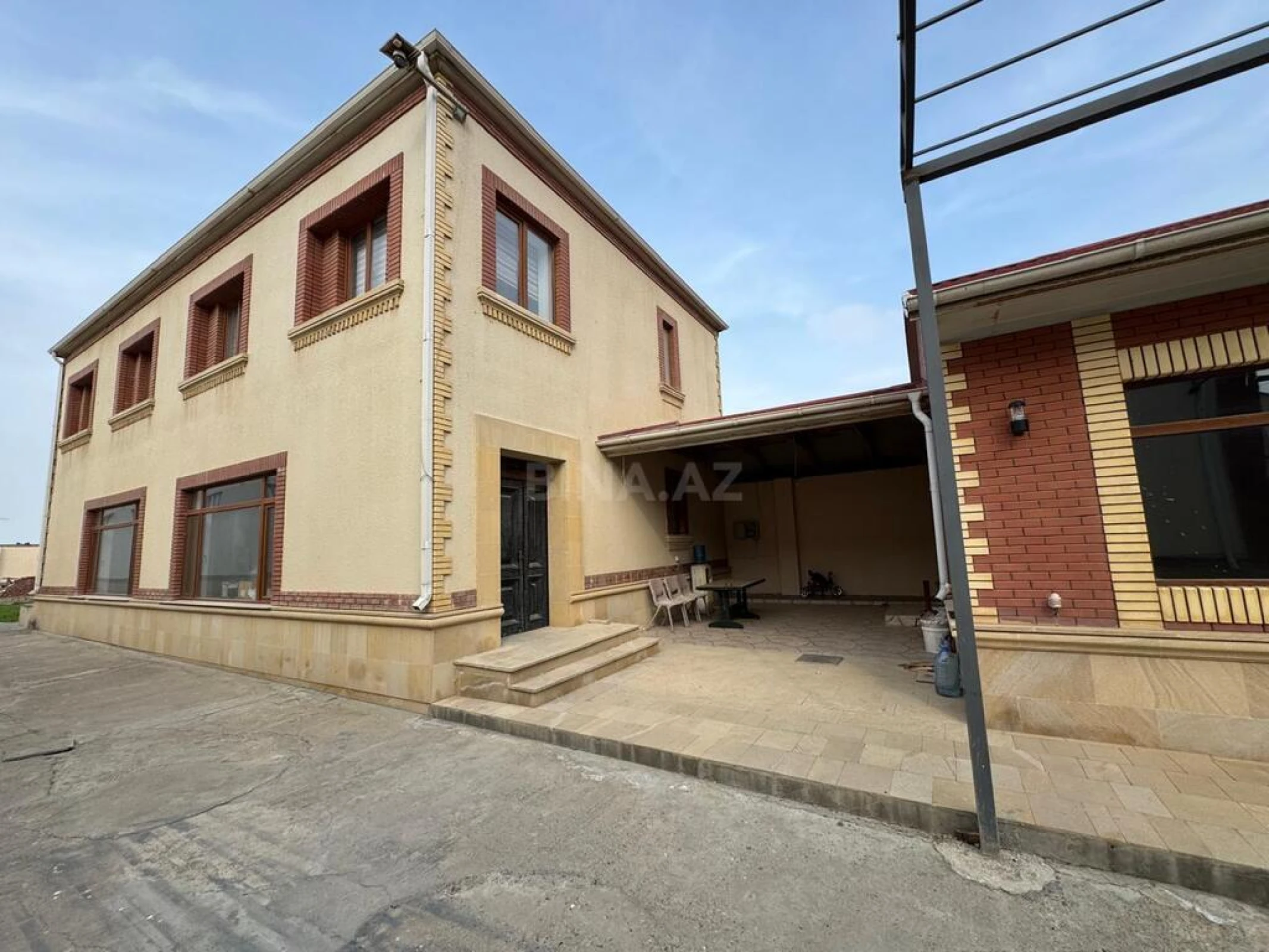 Satılır obyekt 1500 m²