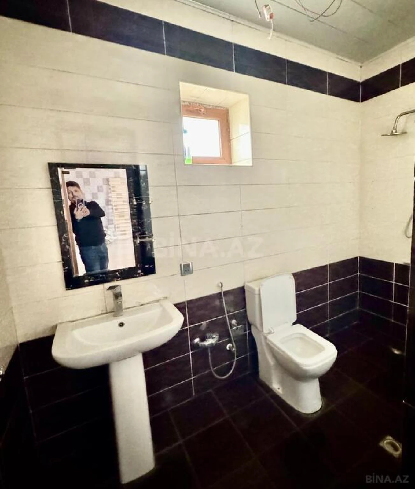 Satılır obyekt 1500 m²