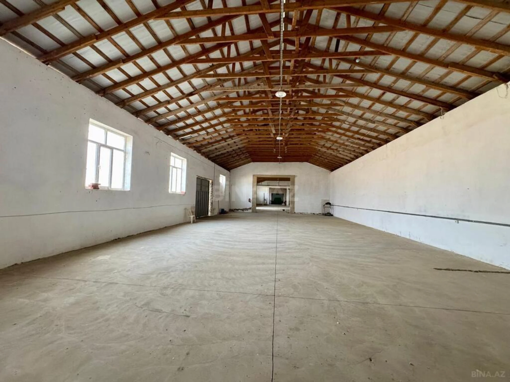 Satılır obyekt 1500 m²