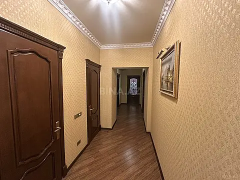 Satılır 3 otaqlı mənzil 128 m²
