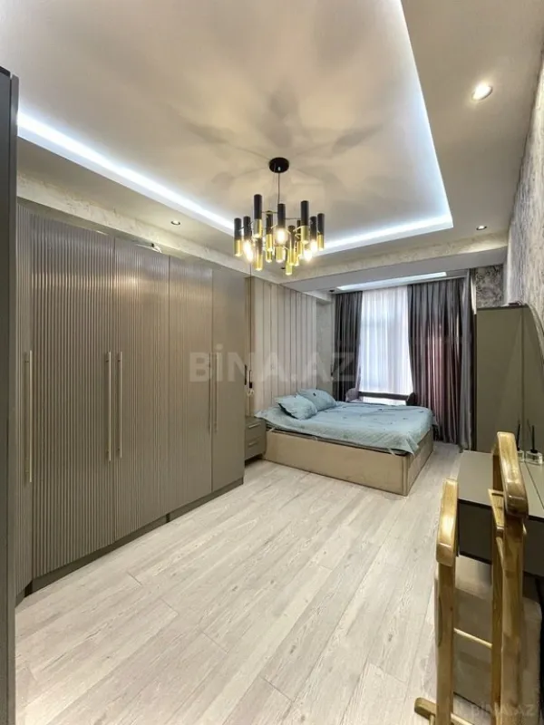 Satılır 3 otaqlı mənzil 101 m²