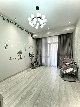 Satılır 3 otaqlı mənzil 101 m²